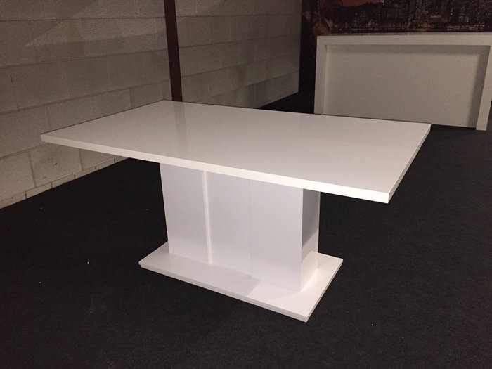 Moderne hoogglans tafel (nieuw) DE TOONBANKGIGANT